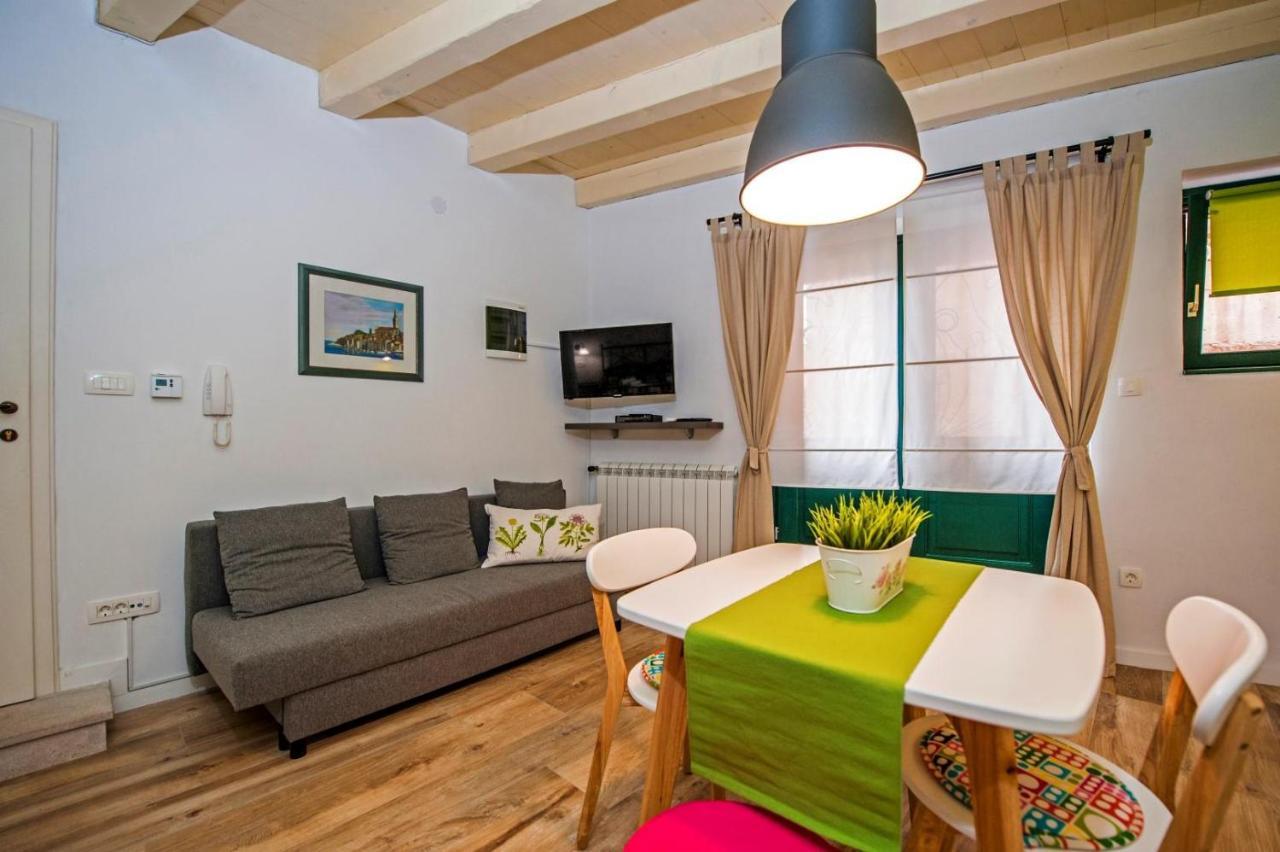 Apartments Tizi โรวีน ภายนอก รูปภาพ